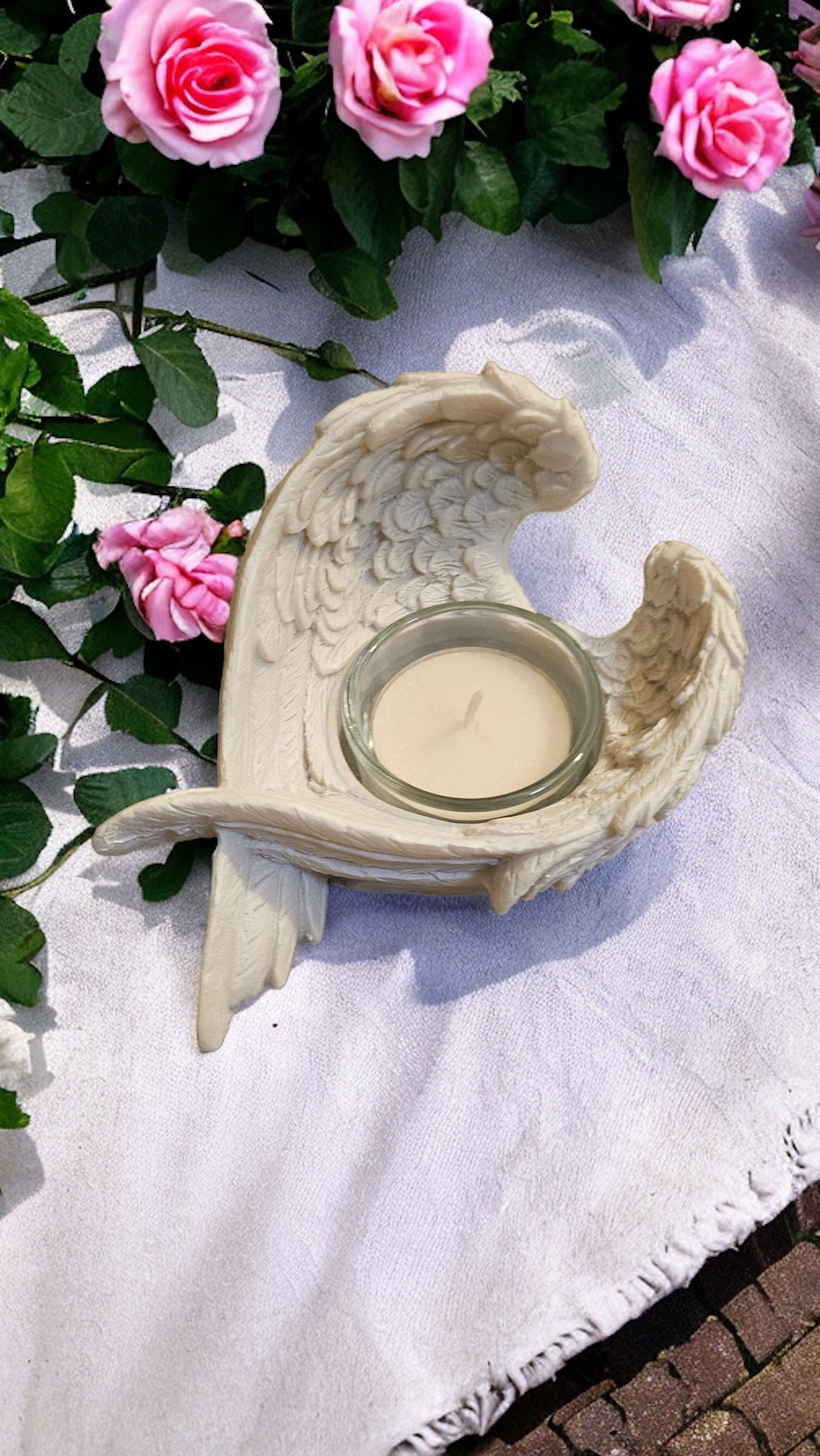 Angel wings tea light holder